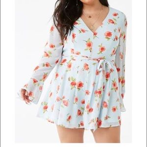 Plus size floral print romper